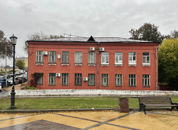 Леволыбедская улица 36)